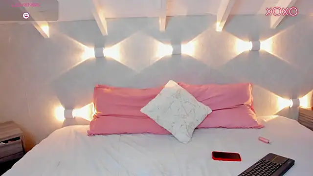 Luna_Claire's cam snapshot