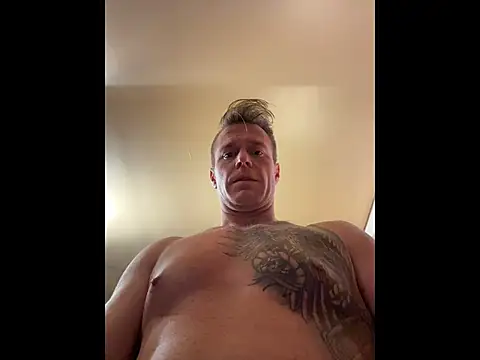 DILFiGuess1's cam snapshot