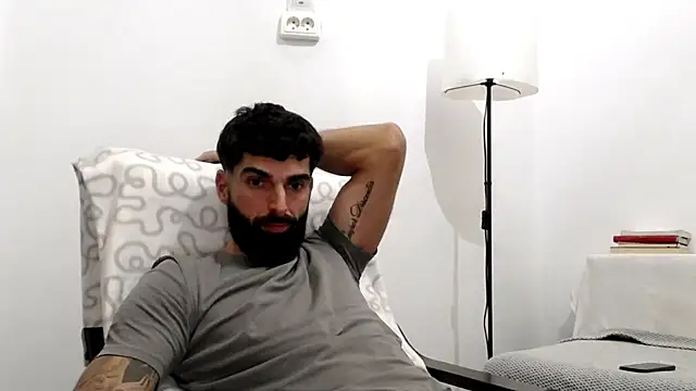 Verycutex's cam snapshot