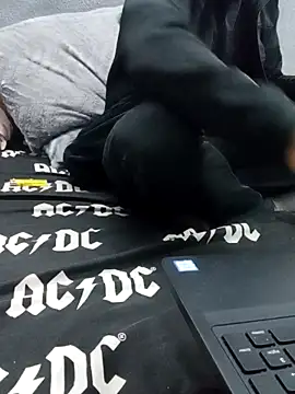 yazin19 live sex cam