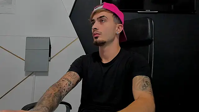 BrandonTate live sex cam