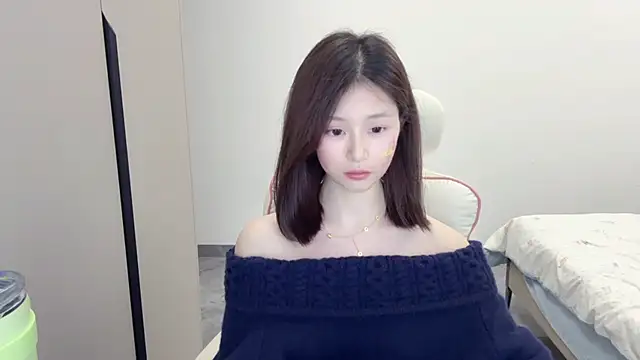 QQoooo-'s cam snapshot