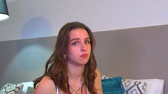 AliceAtkins's cam snapshot