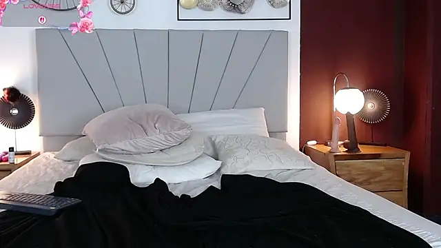 Lolagolden1's cam snapshot