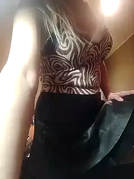 SelinaLovqx's cam snapshot