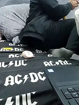 yazin19's cam snapshot