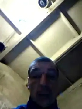 N_i_k_o_l_a_u's cam snapshot