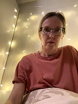 MollyStory's cam snapshot