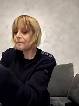 MySweetcum69's cam snapshot