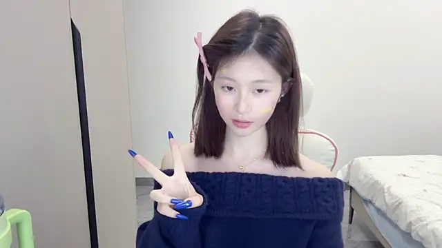 QQoooo-'s cam snapshot