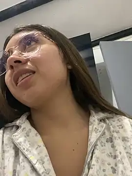 Sara-cooper2's cam snapshot