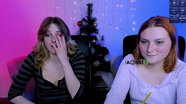 casey_meow_'s cam snapshot