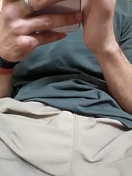 YOUR_DADDY29's cam snapshot