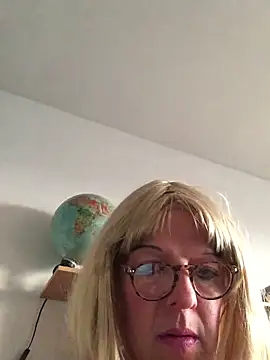 simone_xdressing live sex cam