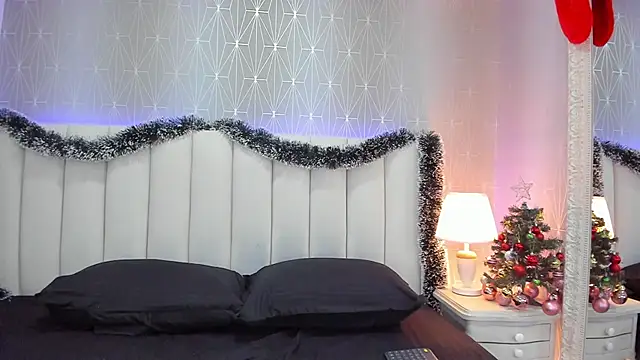 Avy_rose's cam snapshot