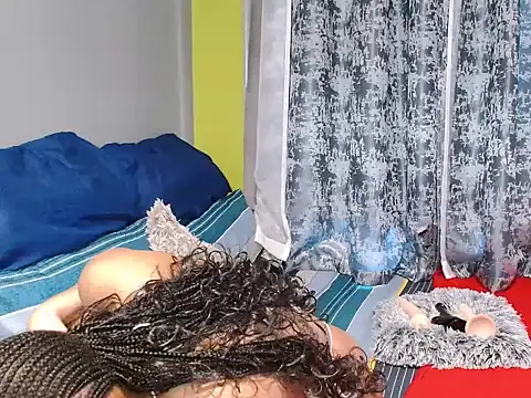 Tallwildnspicey98's cam snapshot