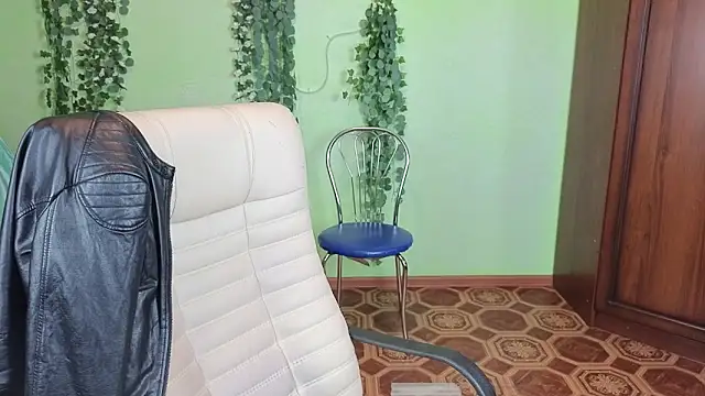 Habibi_Honeyy's cam snapshot