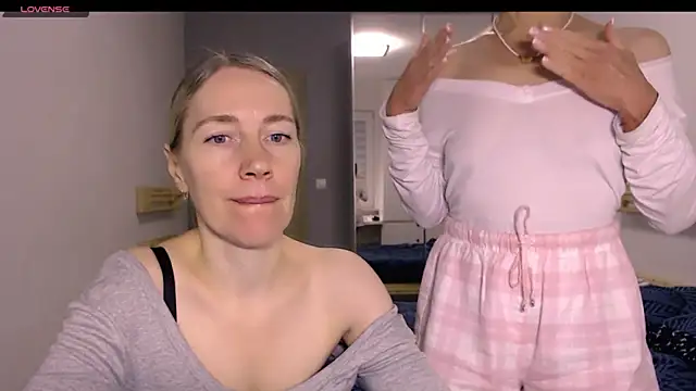 Pepper_mur's cam snapshot