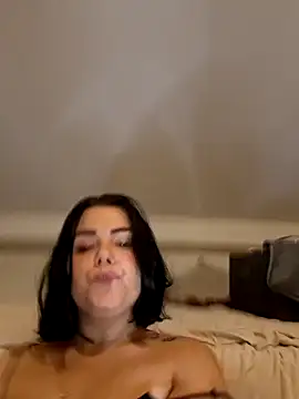 Xladycharme's cam snapshot