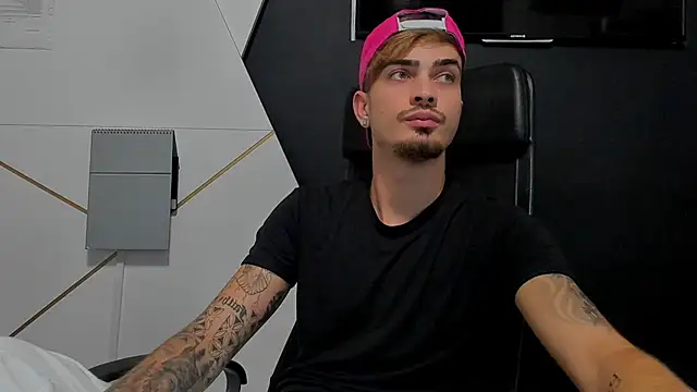 BrandonTate's cam snapshot