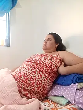 yaneth_'s cam snapshot