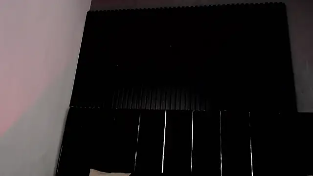 Michellee_20's cam snapshot