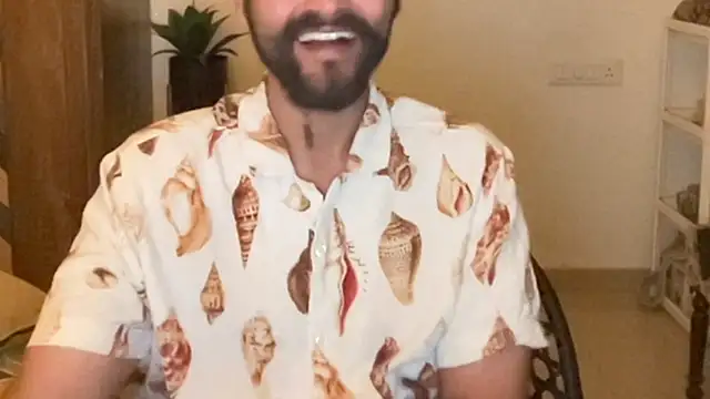 MakeMeAwareAah's cam snapshot