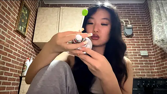 EmmaLeexth's cam snapshot