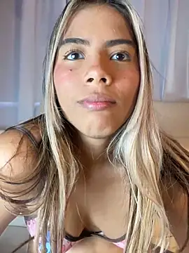 MiaSizzle's cam snapshot