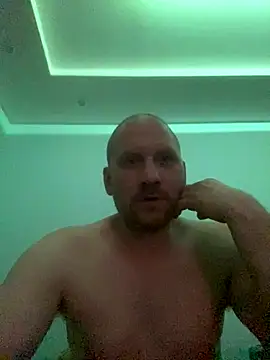 Krzysiekg123's cam snapshot