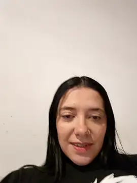 Isabella_21x's cam snapshot