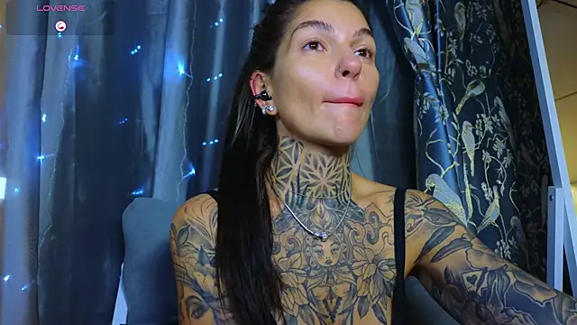 tattooedBabyy's cam snapshot