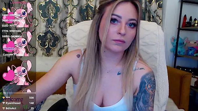 Rania_Stitch's cam snapshot