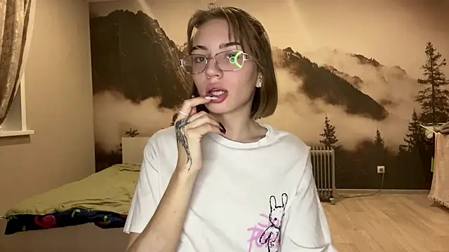 MelaineAytes's cam snapshot