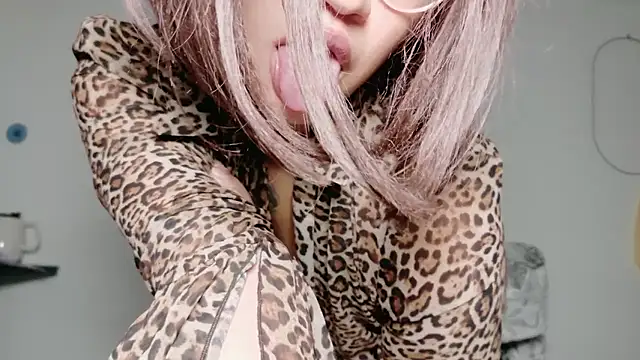 xxxYUKARIxxx's cam snapshot