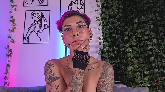 MiaMorgan_'s cam snapshot