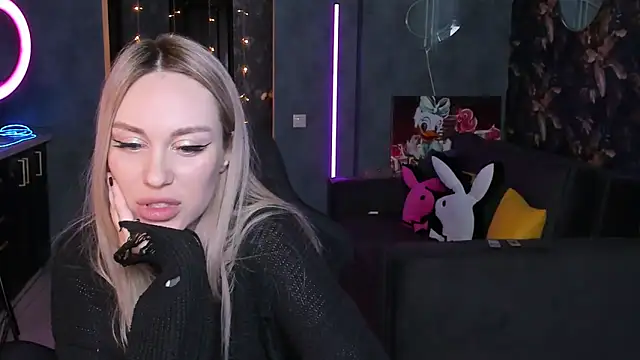 Blckmirrorr's cam snapshot