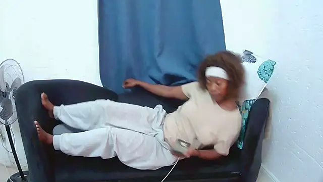 CandyNaynay live sex cam