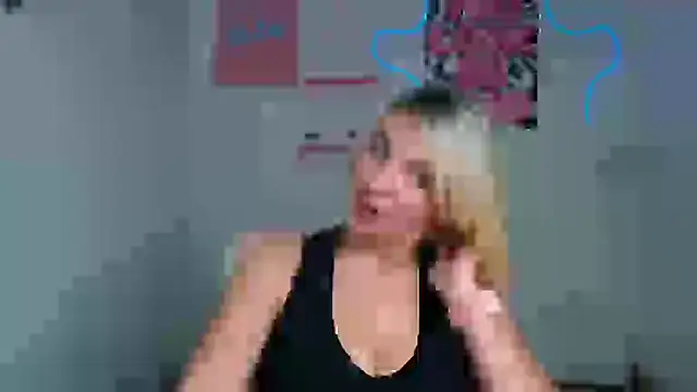 Lana_Foxyy's cam snapshot