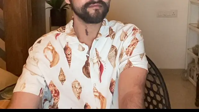 MakeMeAwareAah's cam snapshot