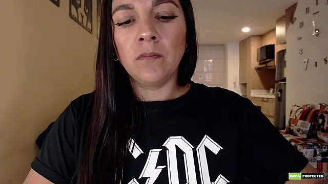 urcute_kitten's cam snapshot