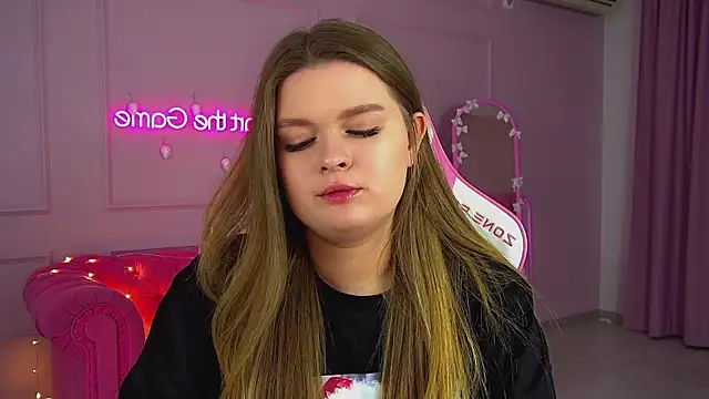 CrystalLyons's cam snapshot