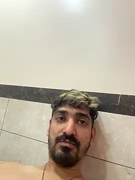 hornyguy271192 live sex cam