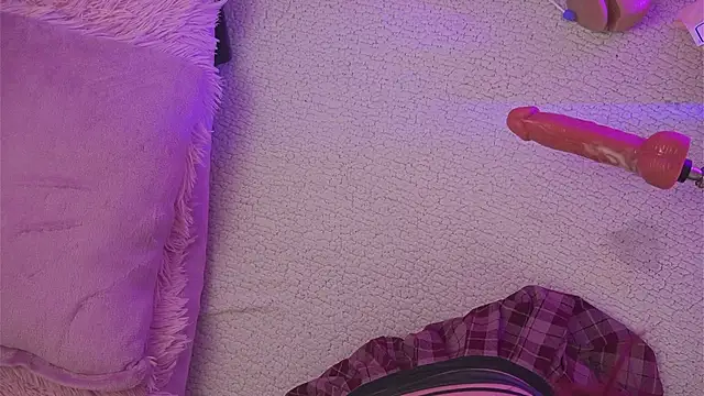 tu_julieta_gh's cam snapshot