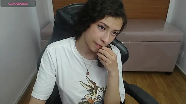 danatella_a's cam snapshot