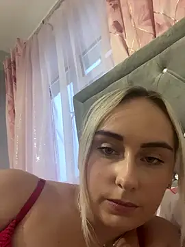 ScarletJ_'s cam snapshot