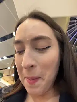 Holly_Play live sex cam