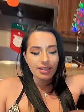 Hotmomcheckk_ live sex cam