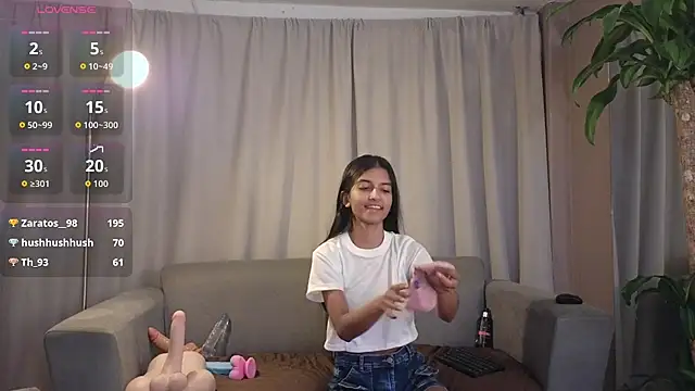 YuliethPetite's cam snapshot