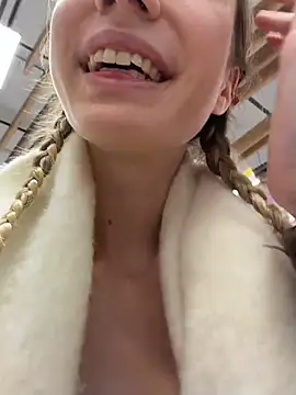 Lia__Love live sex cam